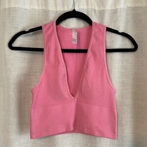 Urban Outfitters Out From Under Hailey Seamless Plunge Cropped Tank Top